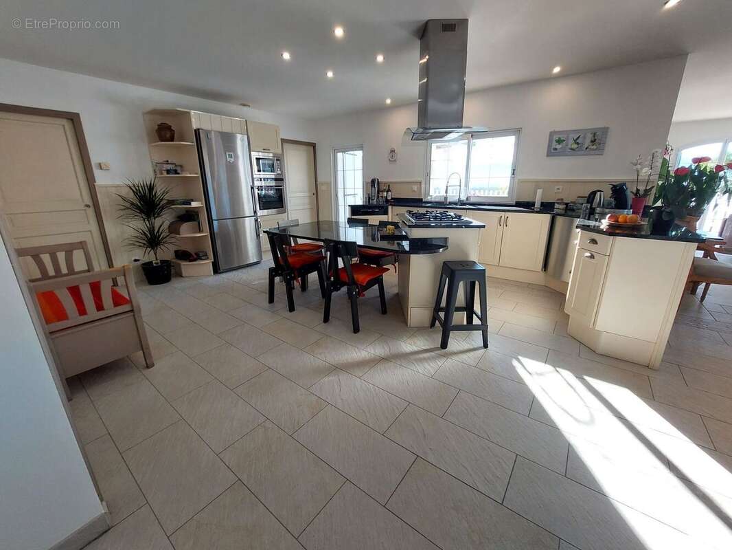 20251201113442 - Maison à SAINT-MARTORY