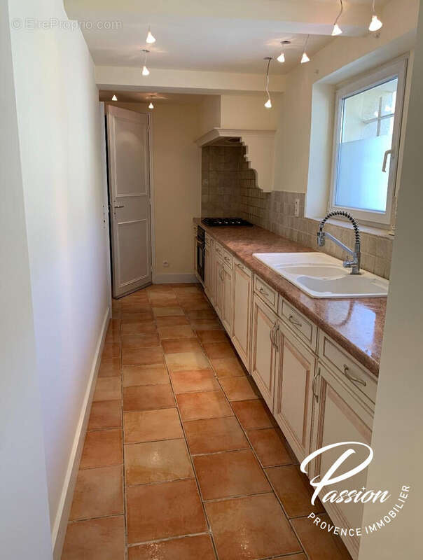 Appartement à MAILLANE