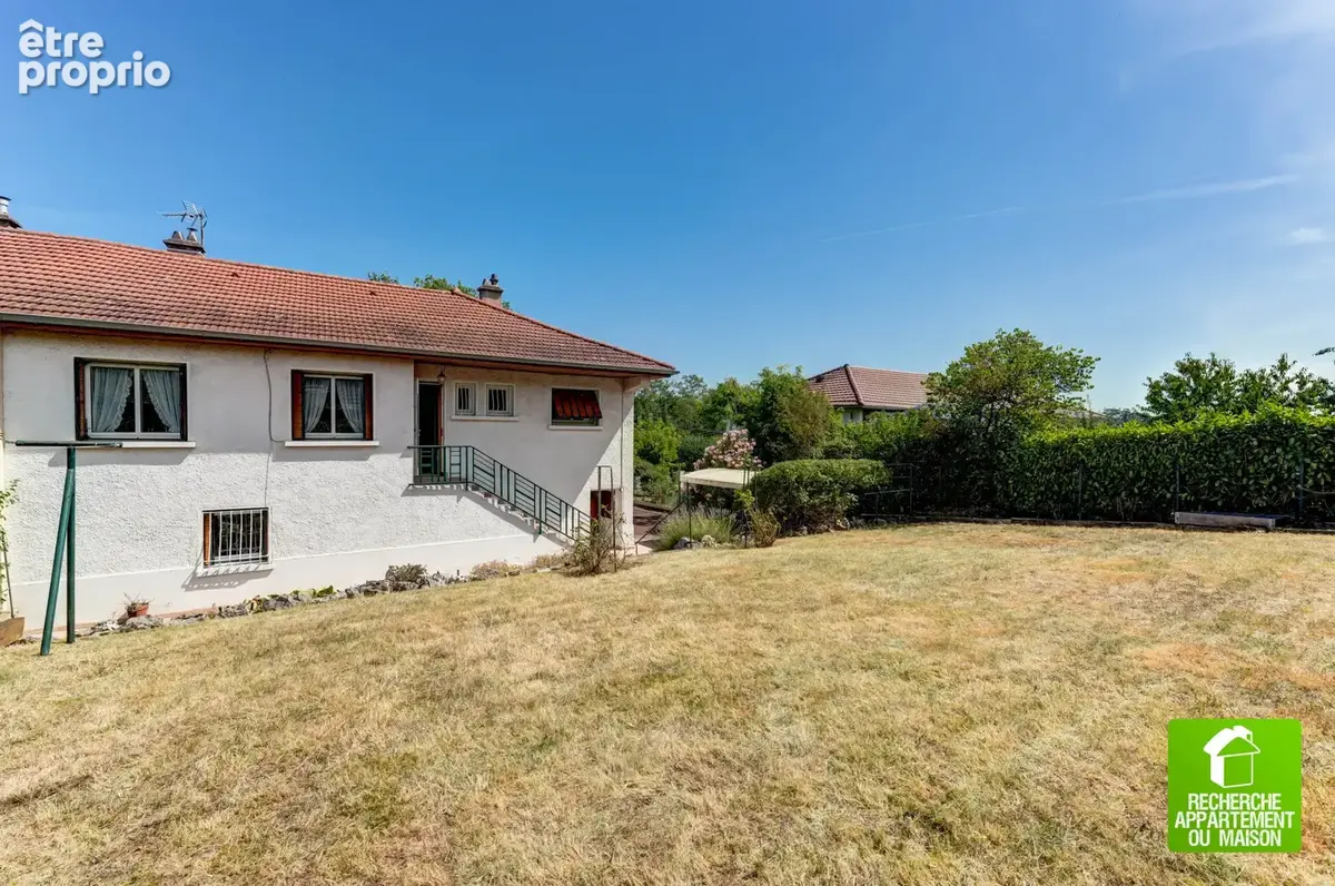 Maison familiale avec jardin - photo 1
