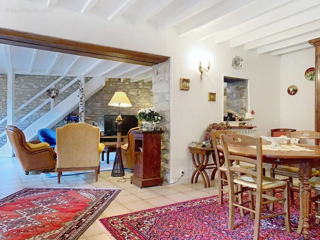 Maison à MILLY-LA-FORET