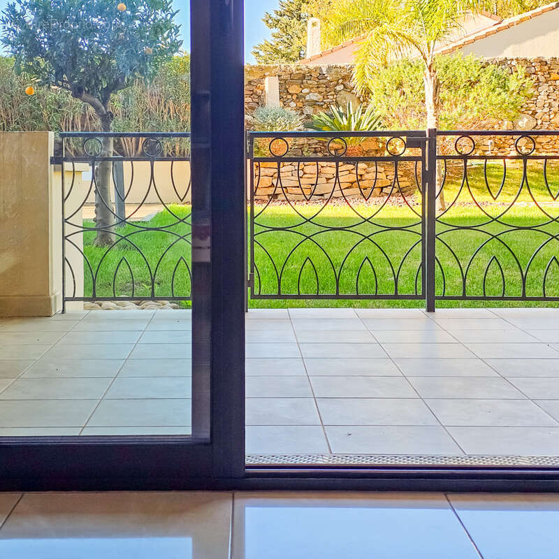 Appartement à HYERES