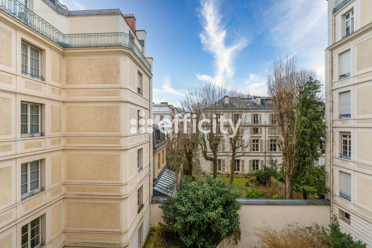 Appartement à VERSAILLES