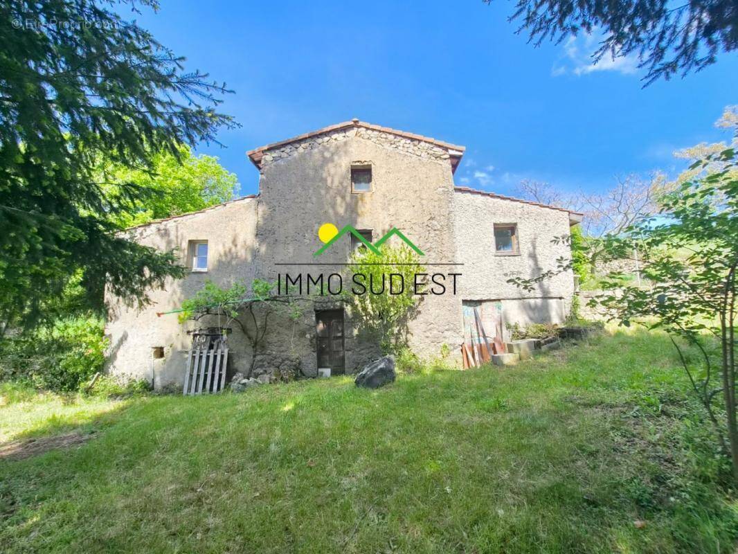 Maison à CHAMPIS