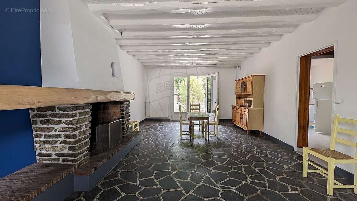 Maison à LES MATHES