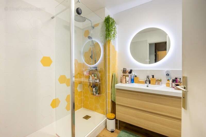 Appartement à MARSEILLE-11E