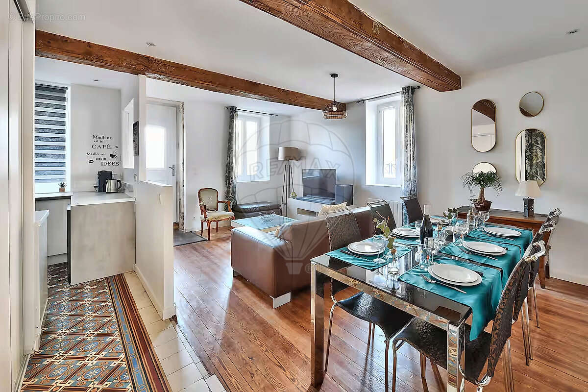 Appartement à SAINT-GEORGES-DE-RENEINS