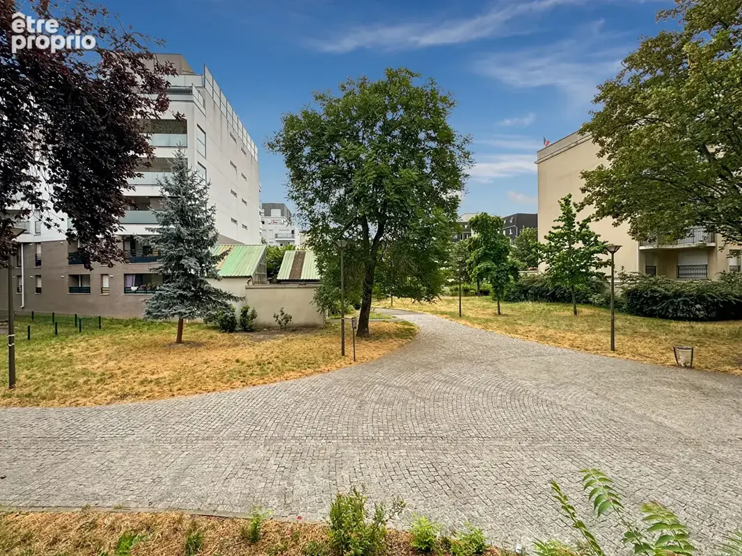 2 Pièces en centre-ville - Résidence VILLANOVA - photo 2