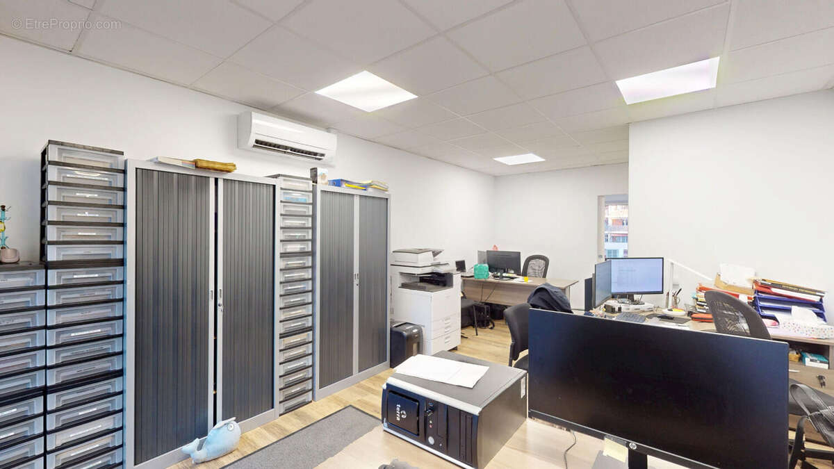 Commerce à MARSEILLE-13E