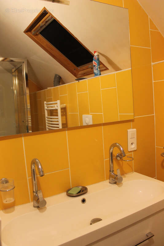 Maison à SAINT-JEANVRIN