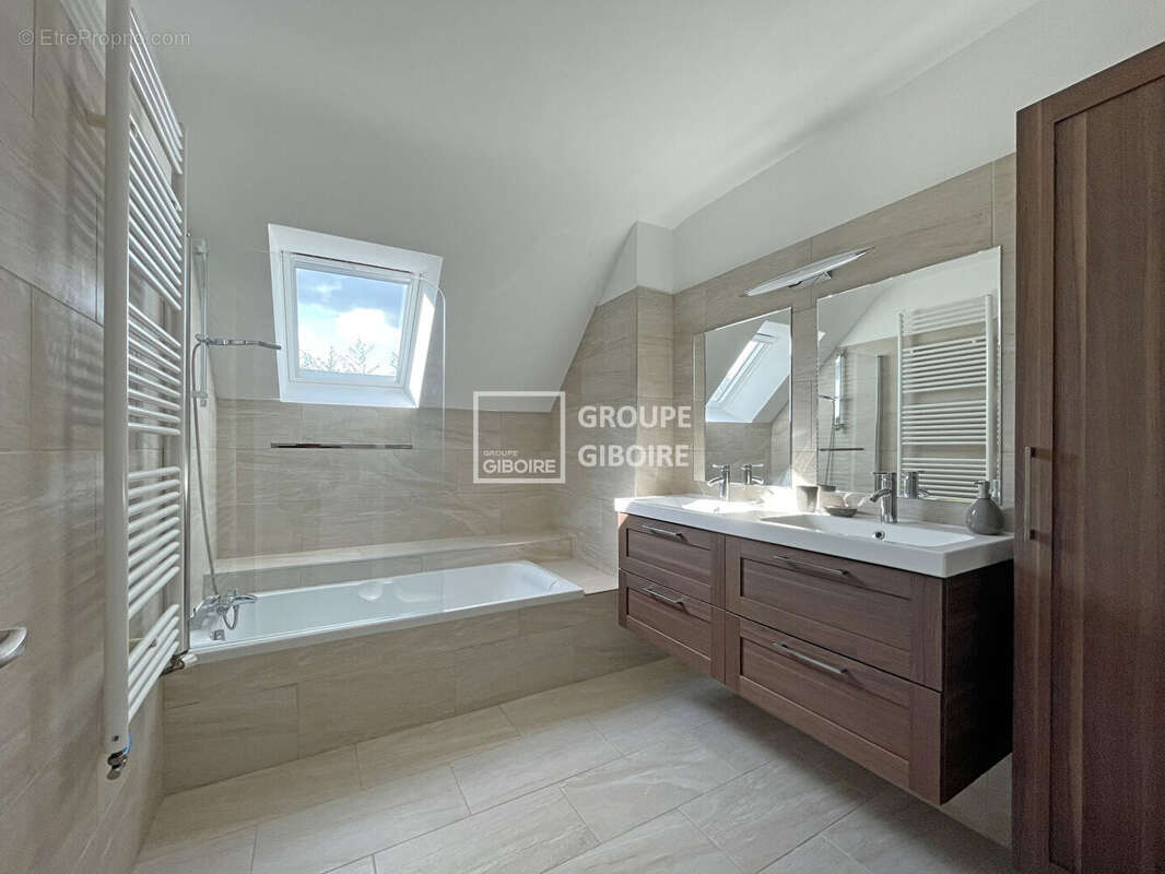 Maison à SAINT-GREGOIRE