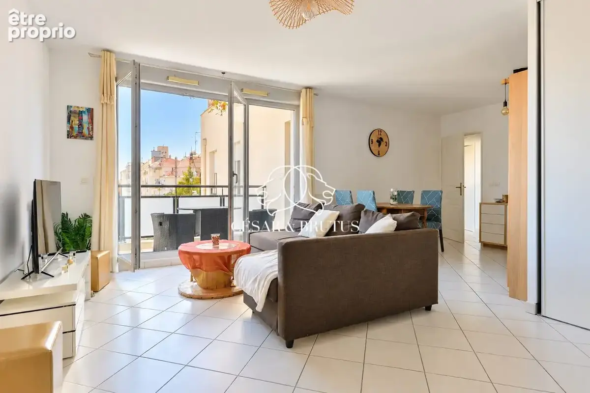 Appartement 3 pièces 67 m² à vendre à Villeurbanne (69100) - photo 2