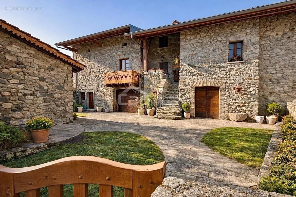 Maison à MARGENCEL
