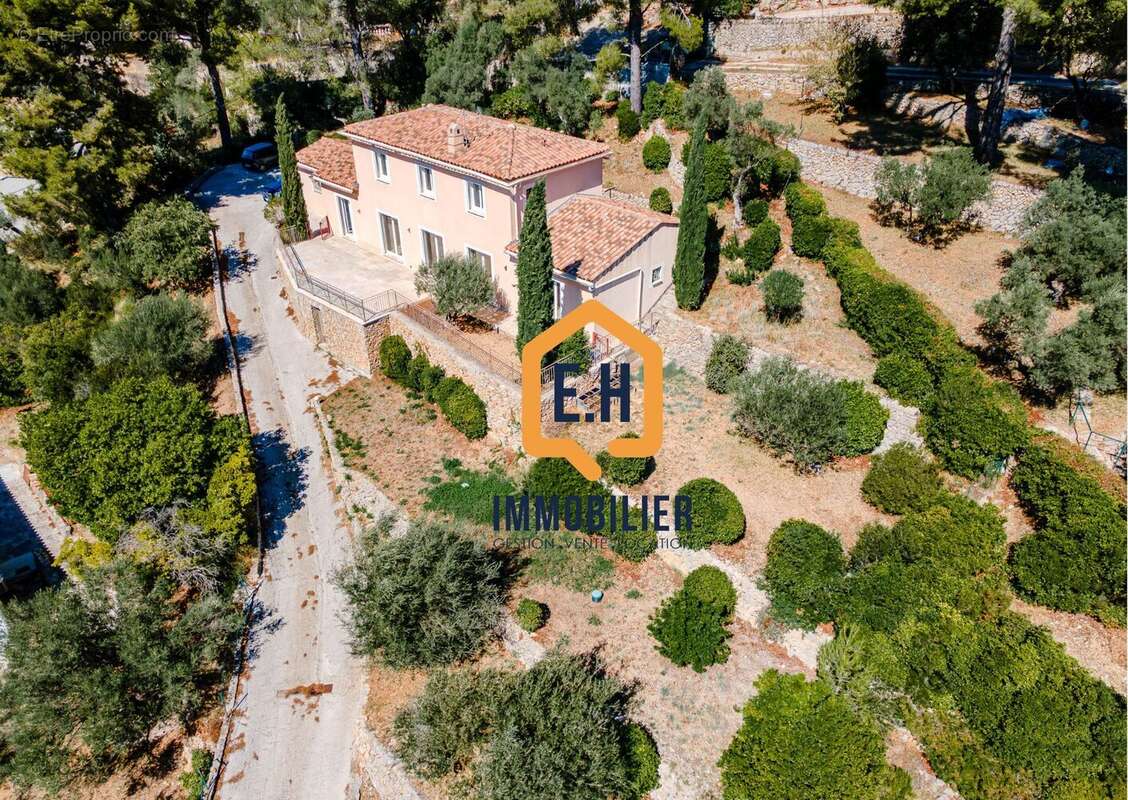Maison à LA VALETTE-DU-VAR