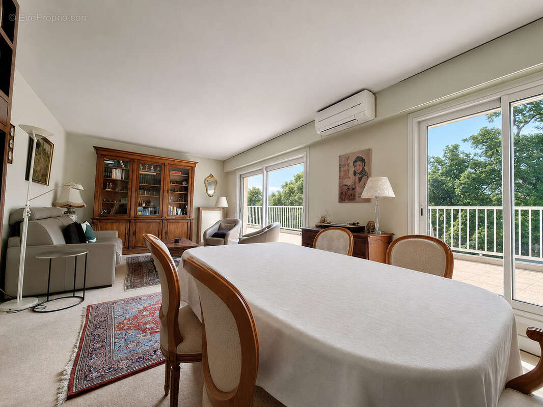 Appartement à VERSAILLES