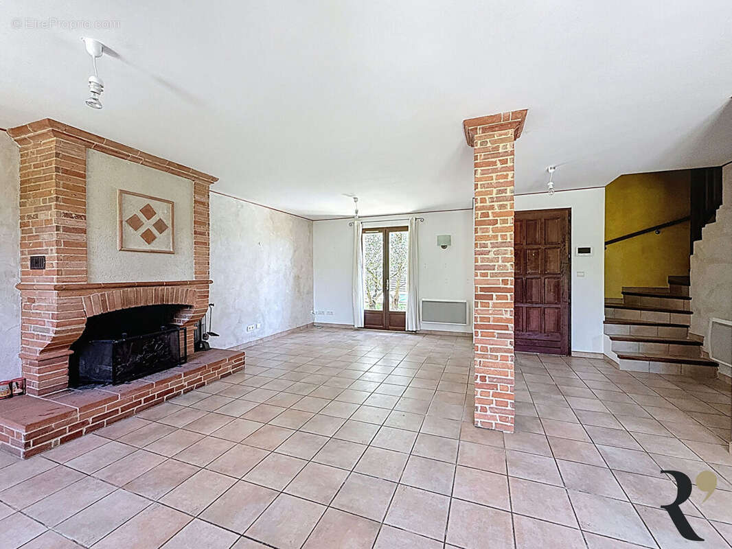 Maison à SAINTE-FOY-D&#039;AIGREFEUILLE