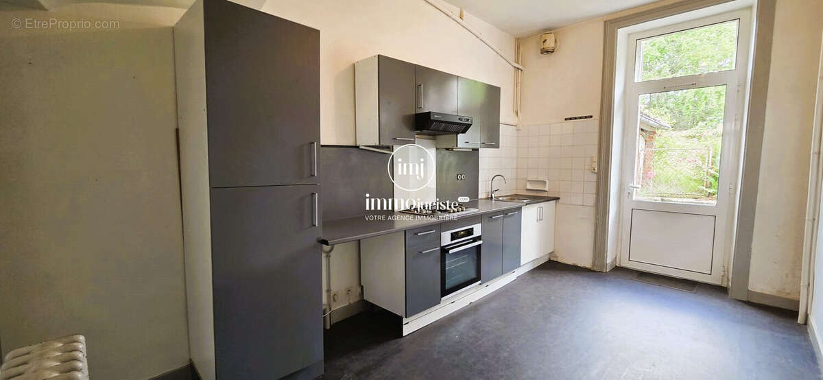 Maison 199 m² à Limoges  - photo 7