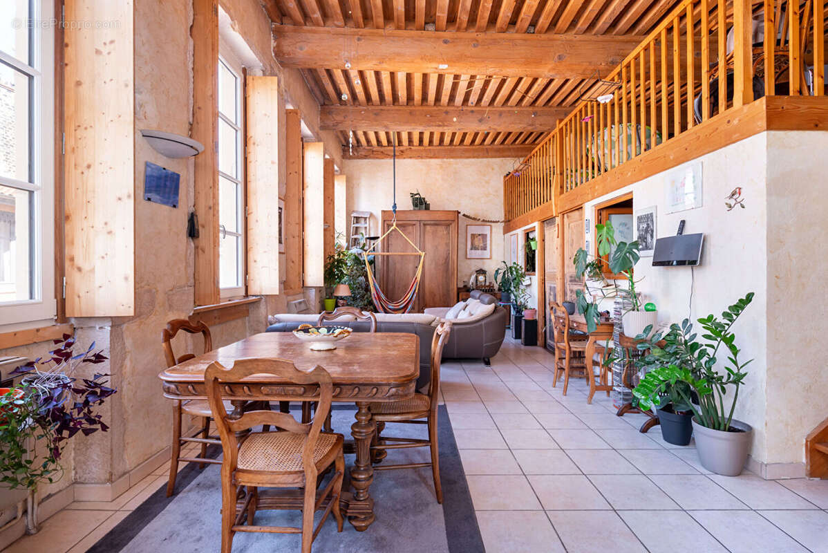 Appartement à LYON-1E