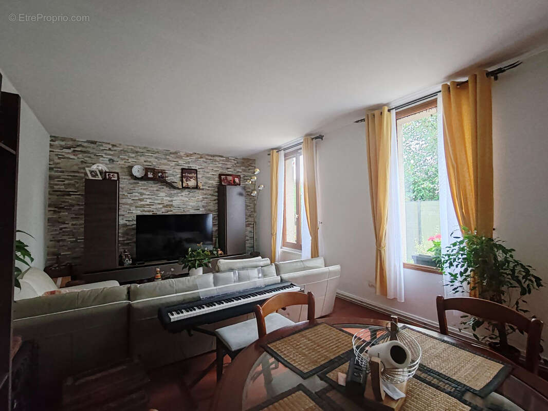 Maison à VILLERS-COTTERETS