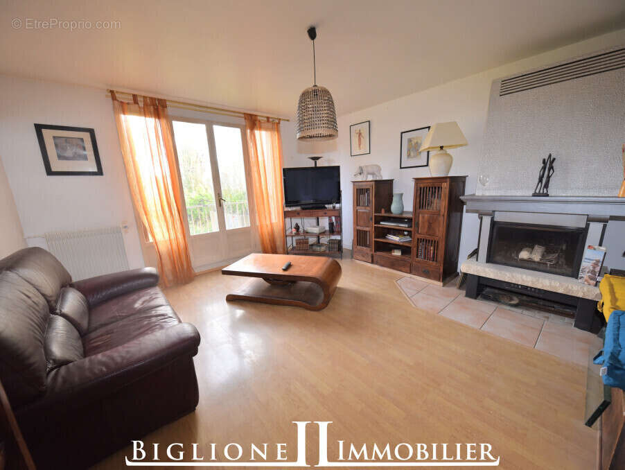 Appartement à COUBRON