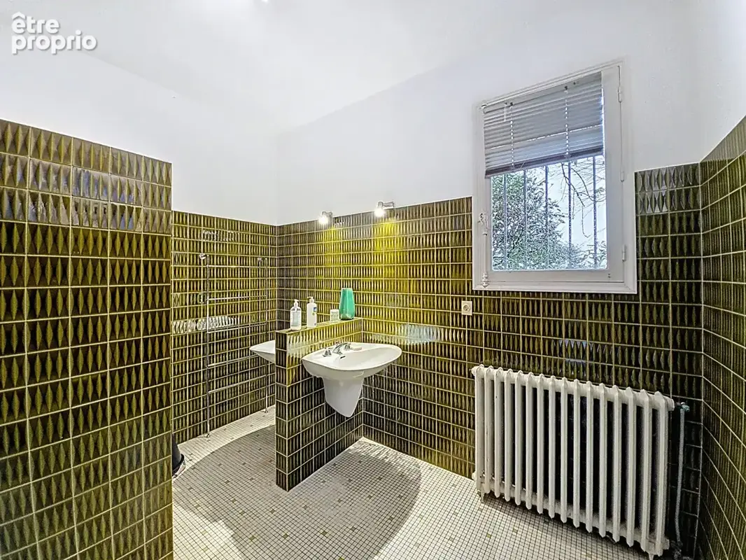 Maison Les Billaux 7 pièce(s) 287 m2 - photo 10