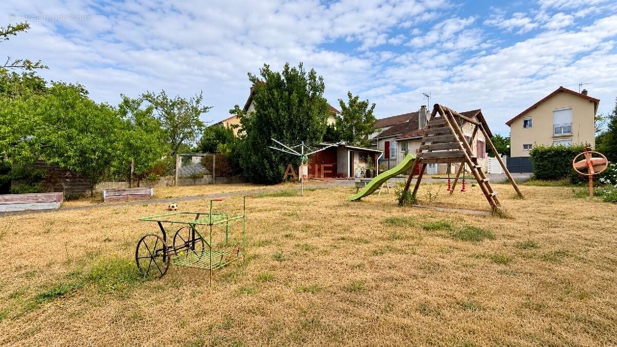 Maison 49 m² à Louvres  - photo 2