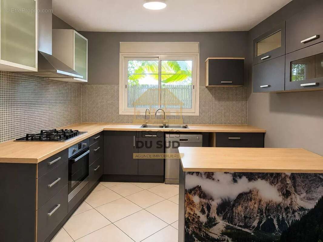 Maison T3/4 à vendre sur la Rivière Saint Louis- au calme avec jardin et terrasse - photo 3
