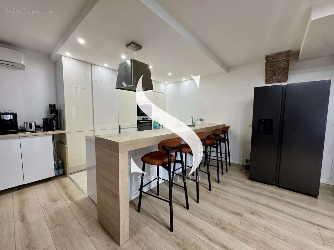 Appartement à VALLAURIS