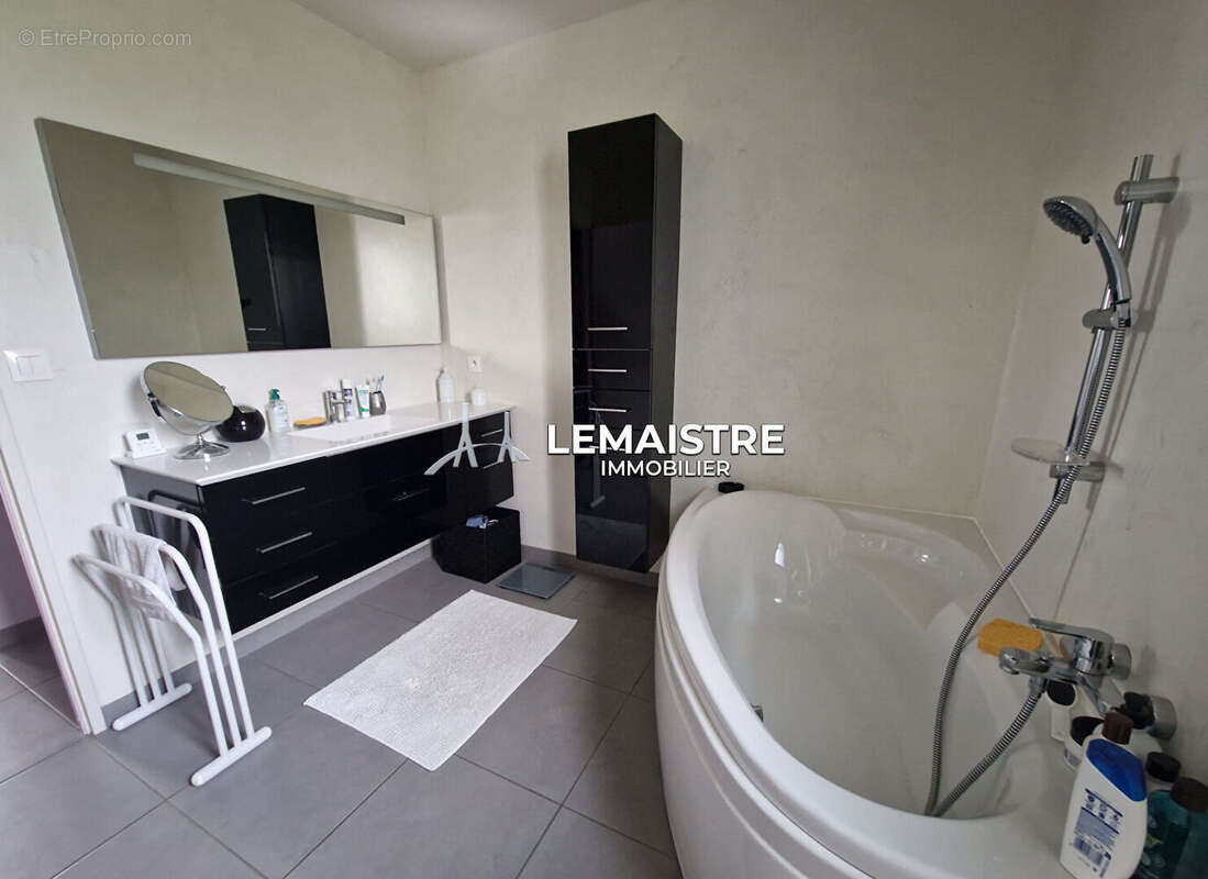 Maison à ROGERVILLE