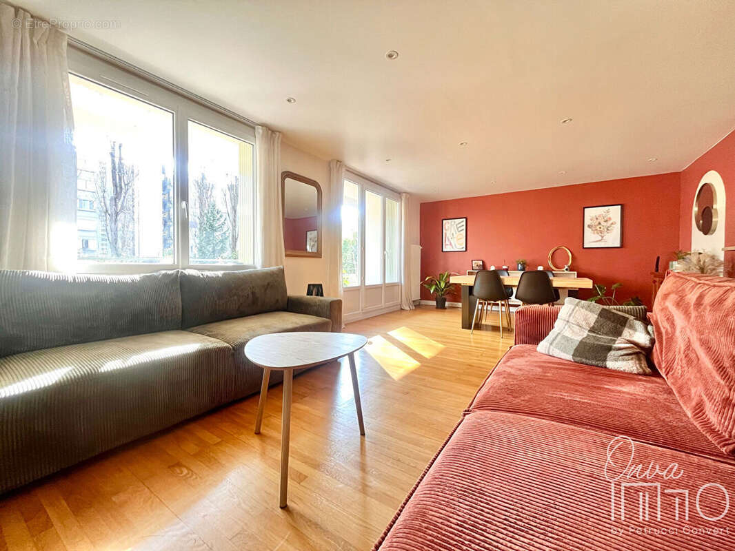 Appartement à FONTAINES-SUR-SAONE