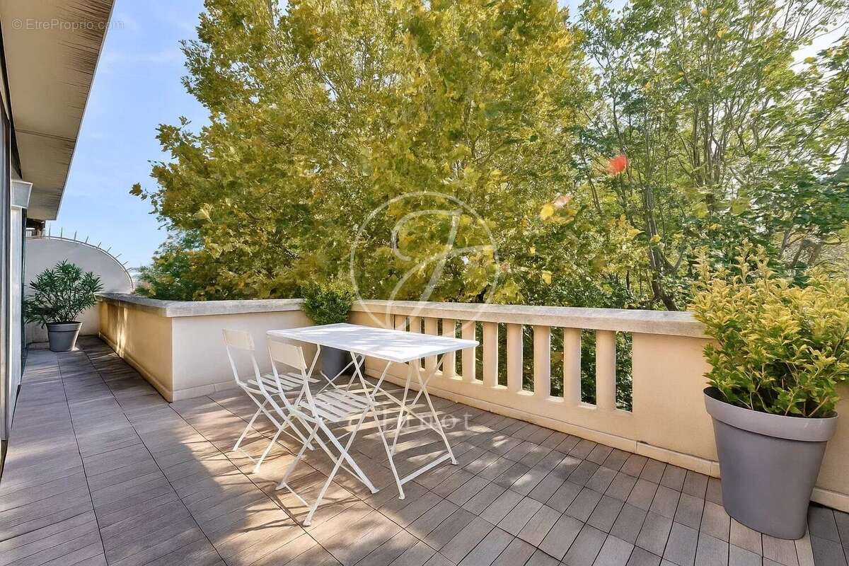 Appartement à BOULOGNE-BILLANCOURT