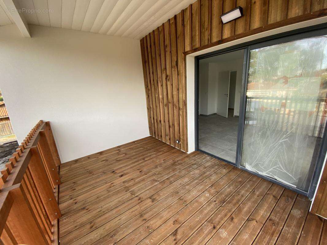 Appartement à LIT-ET-MIXE
