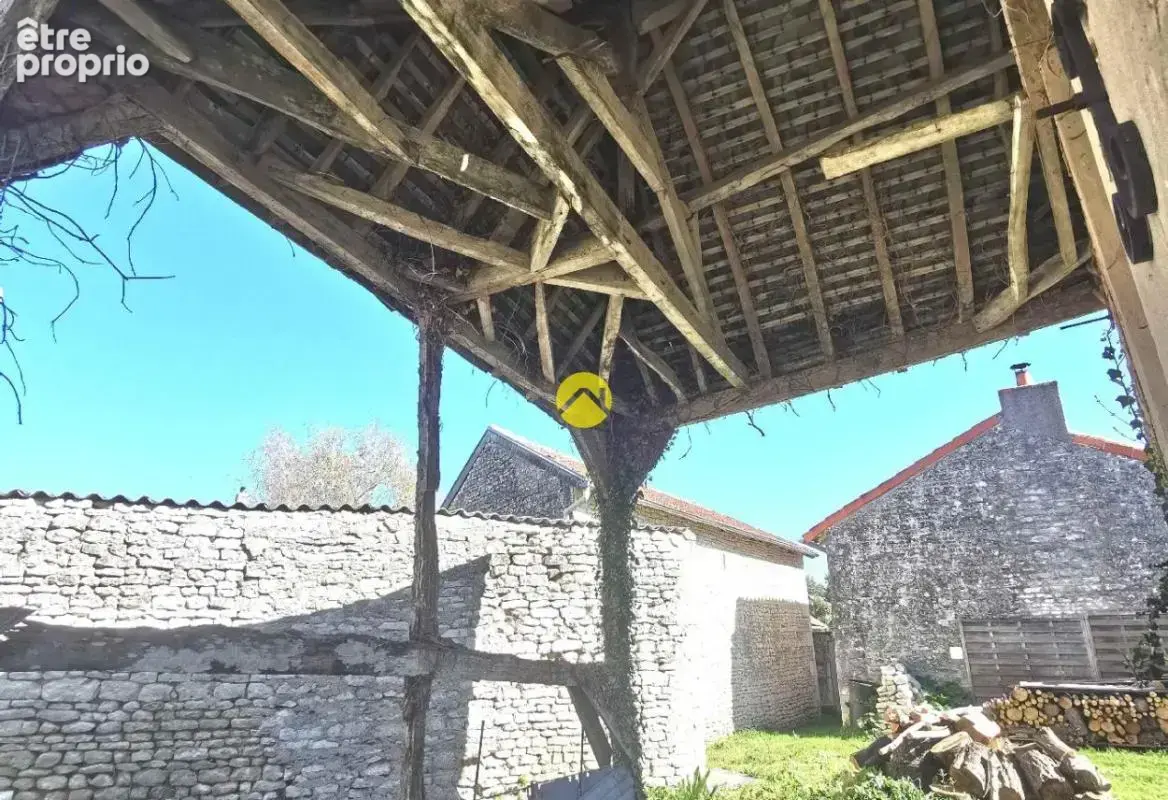 Ensemble en pierre a renover - photo 8