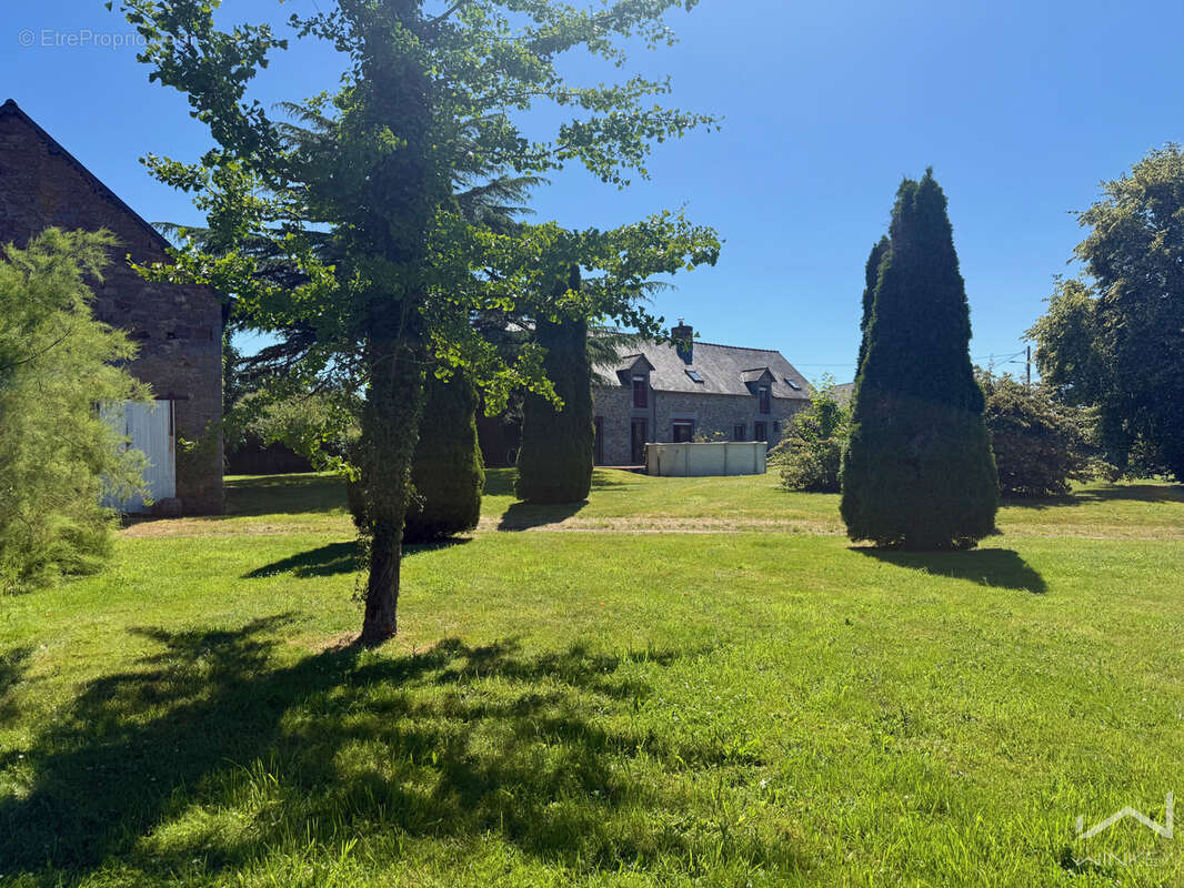 Maison à SAINT-DOMINEUC