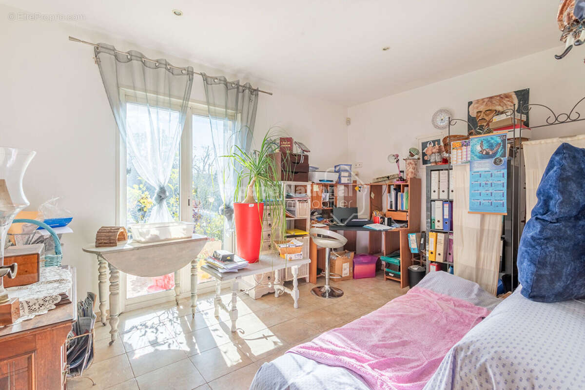 Maison à ENSUES-LA-REDONNE