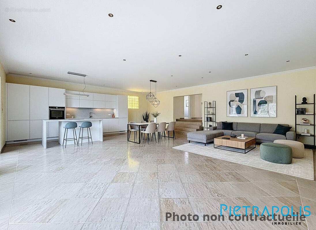 Appartement à DIVONNE-LES-BAINS