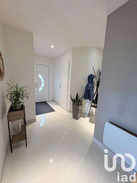 Photo 4 - Maison à PETIT-COURONNE