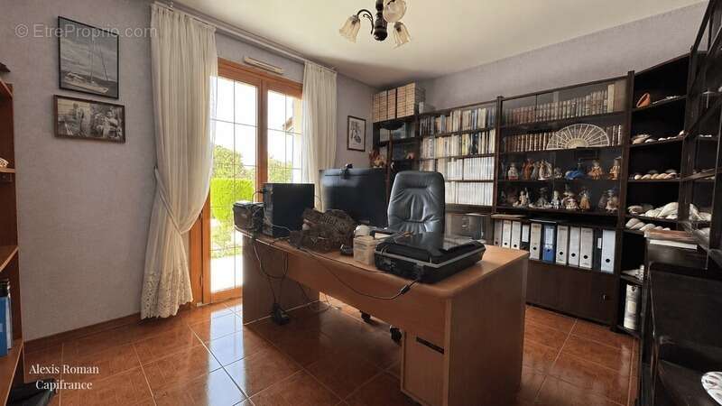 Plain-pied 148 m², DPE A sur 3 700 m² de terrain – Géothermie, double garage et jardin clos - photo 8