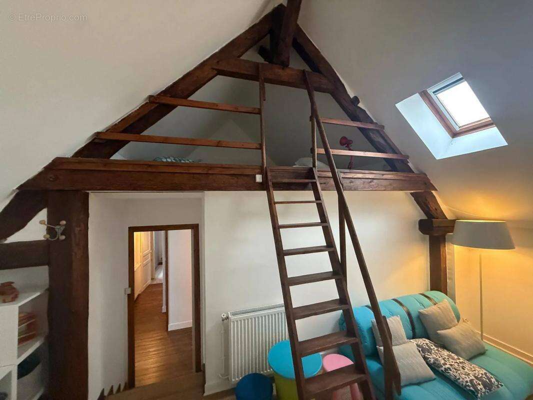 Maison à LIMETZ-VILLEZ