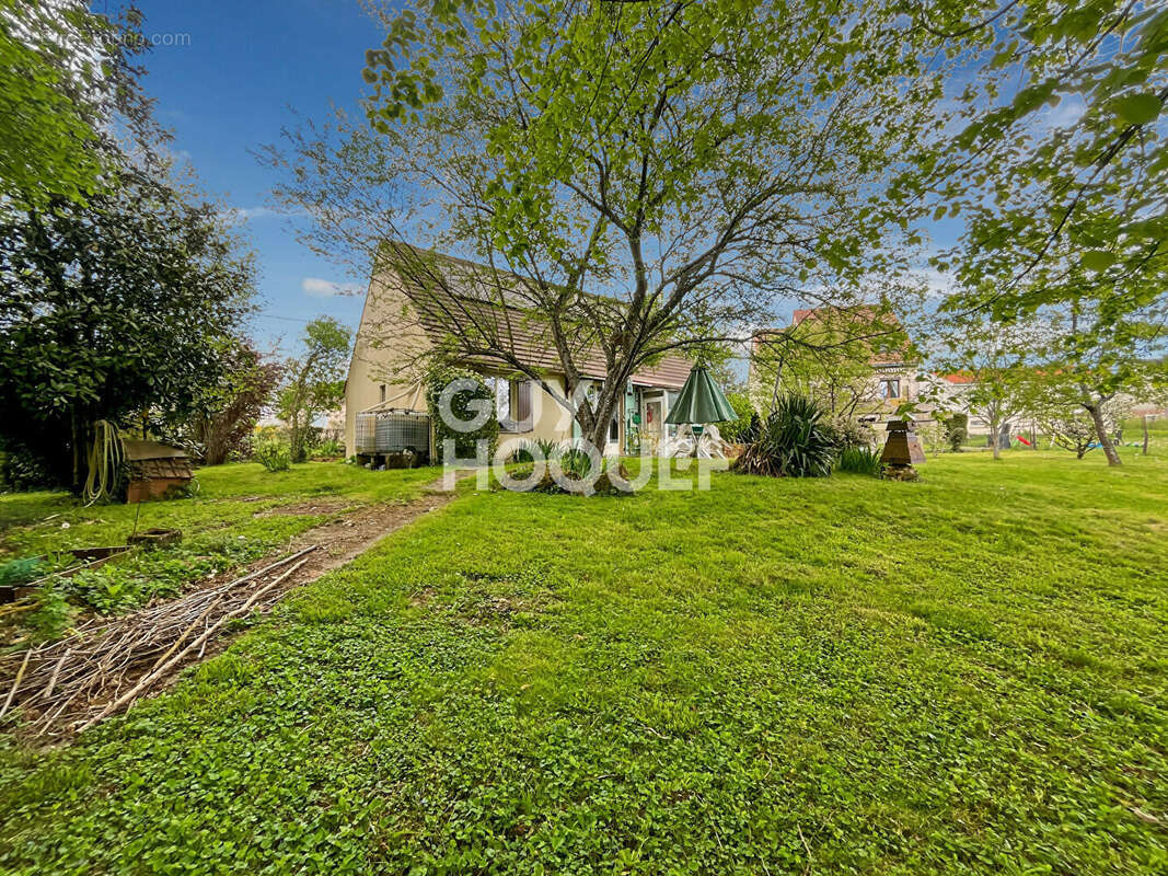 Maison à MAUPERTHUIS