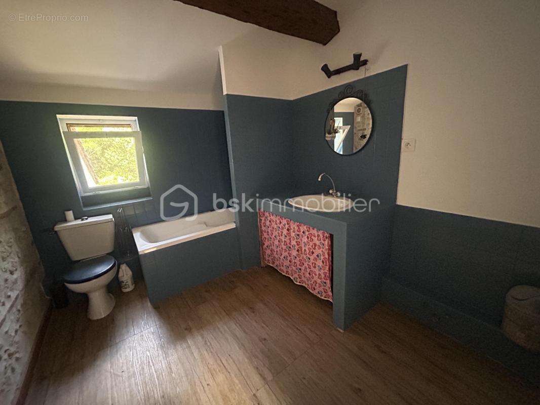 Grande maison en pierres-4 chambres- garage terrain -studio attenant - photo 6