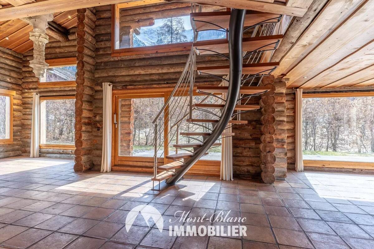 Maison à LES HOUCHES