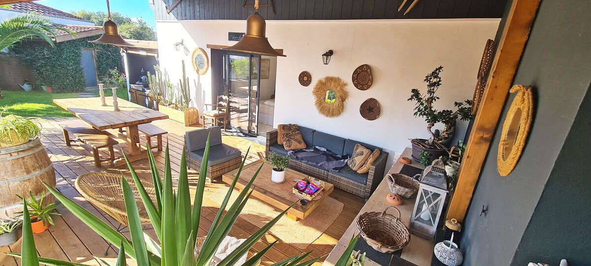 Photo 2 - Maison à URT