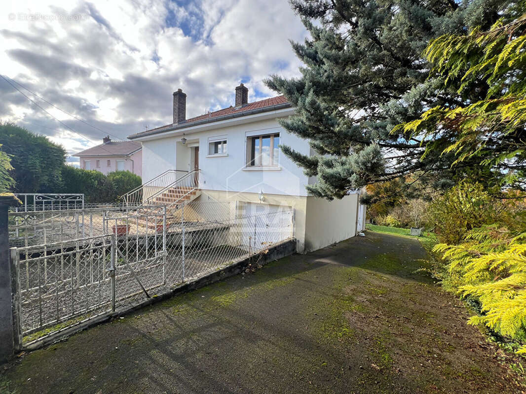 Maison à VELESMES-ESSARTS