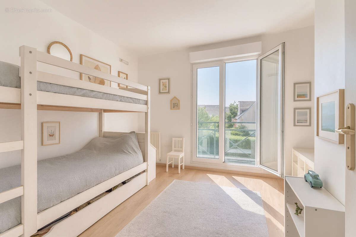 Maison à VOISINS-LE-BRETONNEUX