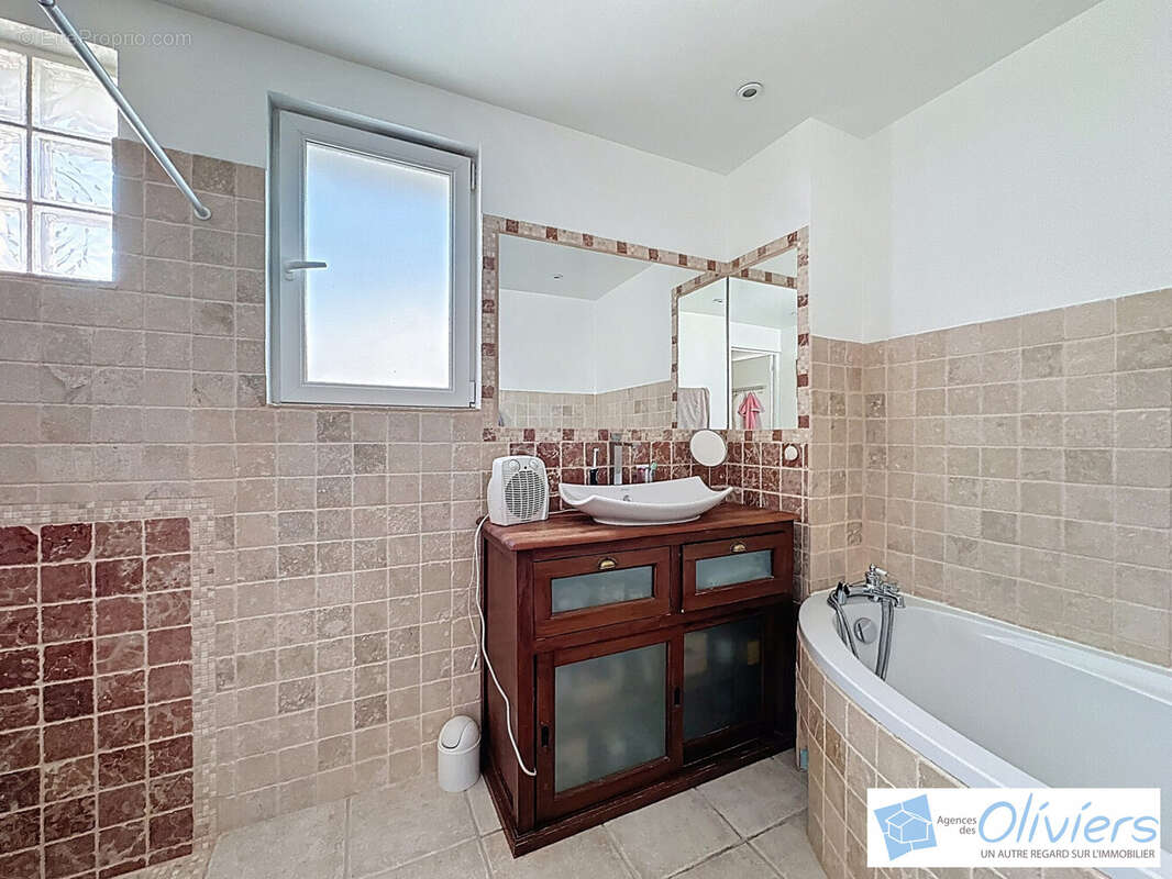 Maison à MAGNY-LES-HAMEAUX