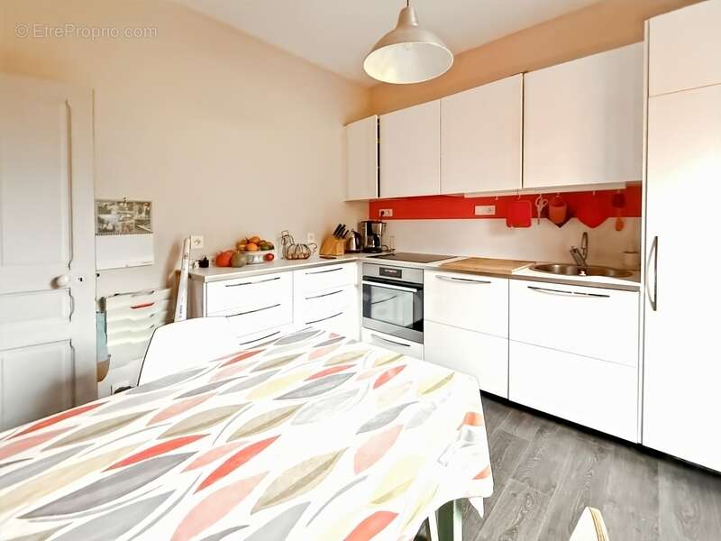 Maison à LE RELECQ-KERHUON