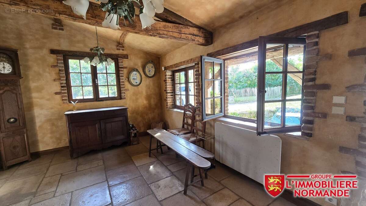 Maison à HONDOUVILLE