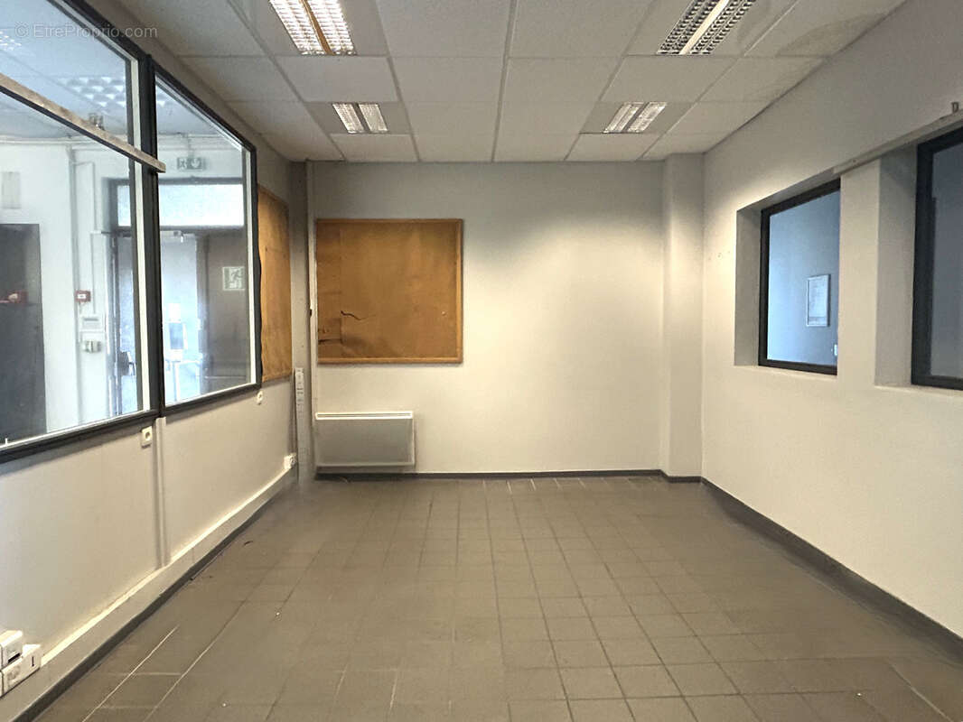 Commerce à LA GAUBRETIERE