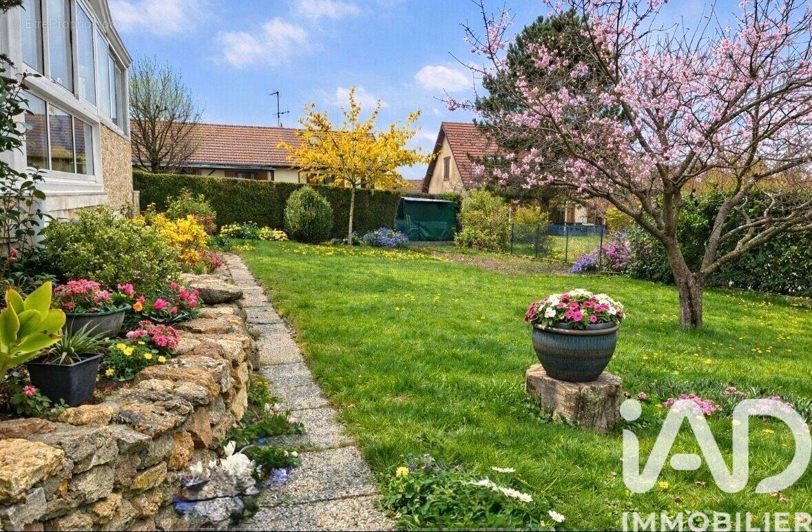 Photo 1 - Maison à SAINT-MARTIN-D'ABLOIS