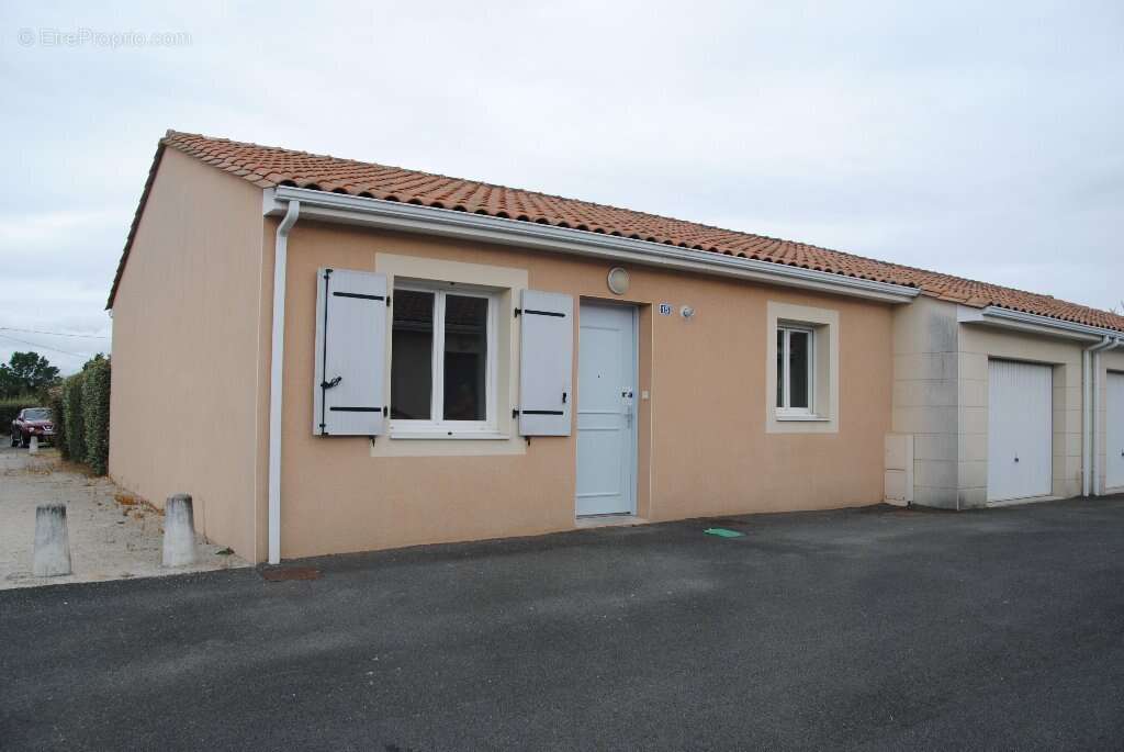 Maison à GOND-PONTOUVRE